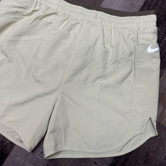 NWT Nike Running Short size Small - Picture 3 of 13